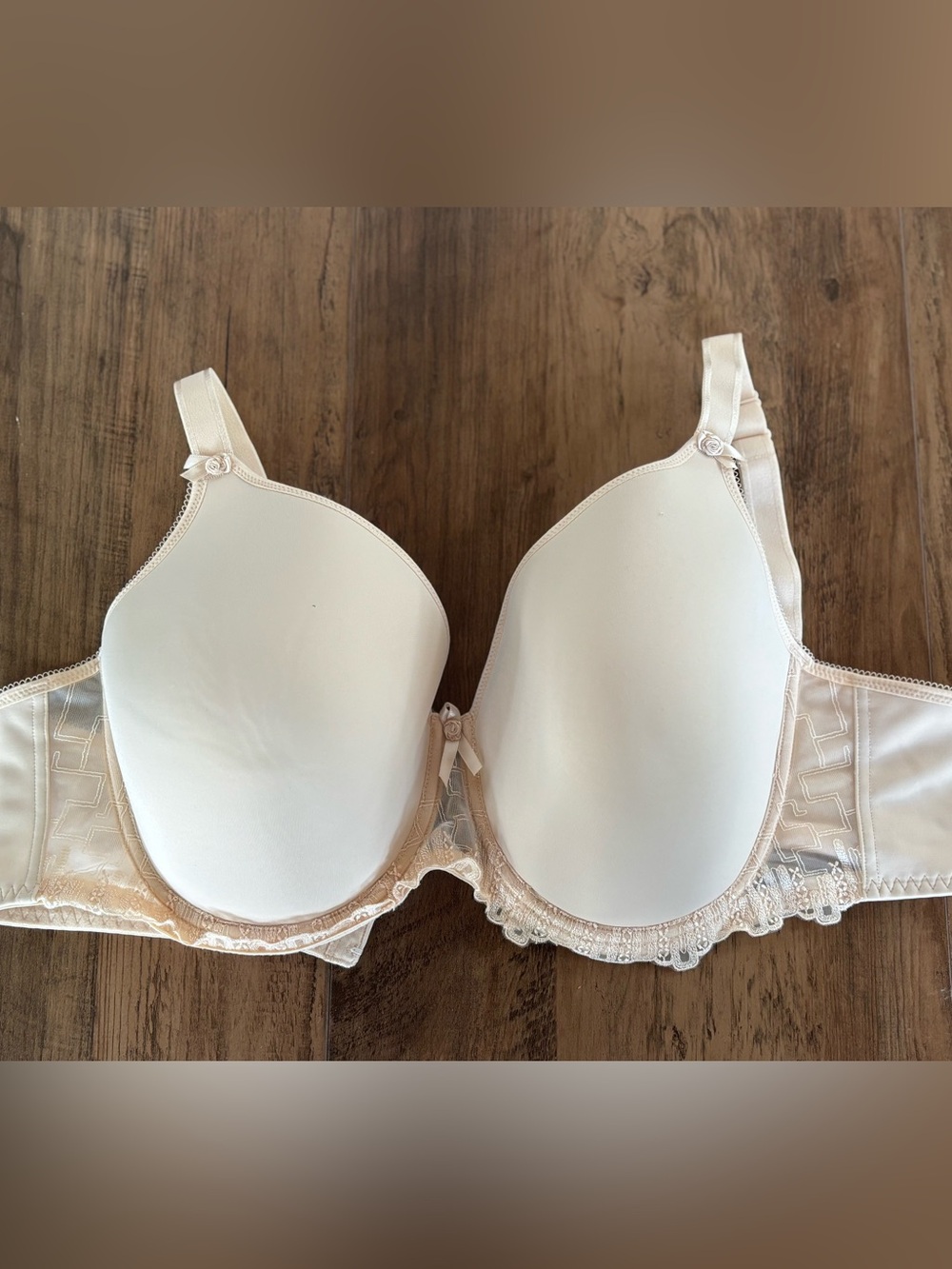 Fit Fully Yours Underwire T Shirt Bra in ivory SZ 42F